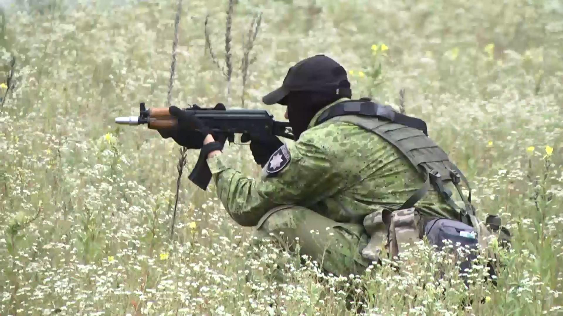 Украинские полицейские прошли обучение по стандартам НАТО Украинские полицейские прошли обучение по стандартам НАТО