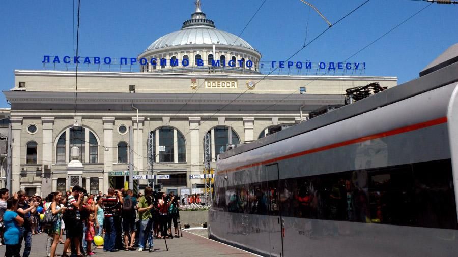 Комфортна дорога до моря: в "Укрзалізниці" анонсували нові потяги до Одеси
