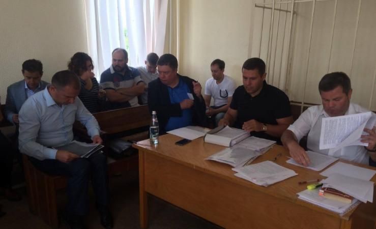 Дело "Львовского бронетанкового": суд арестовал всех пятерых подозреваемых Дело "Львовского бронетанкового": суд арестовал всех пятерых подозреваемых