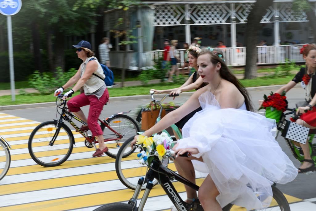 По Киеву проехался 7 женский велопарад