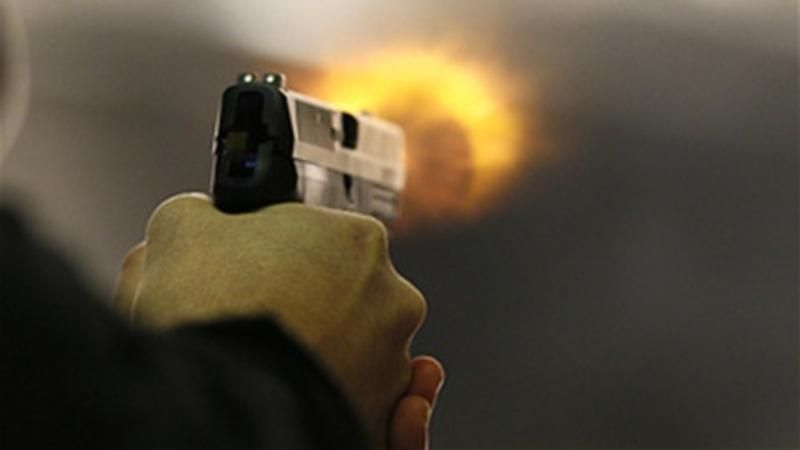 Чоловік відкрив вогонь у Києві та зник Чоловік відкрив вогонь у Києві та зник