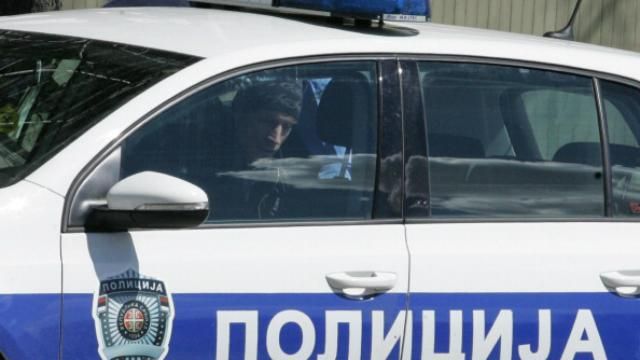 Зброя, наркотики і порно: у Сербії в рамках масштабної спецоперації затримали сотні людей