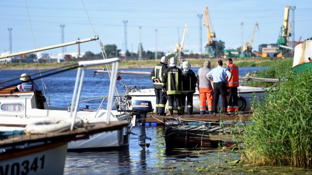 В Риге загорелась яхта: есть пострадавшие, большинство из них – дети В Риге загорелась яхта: есть пострадавшие, большинство из них – дети