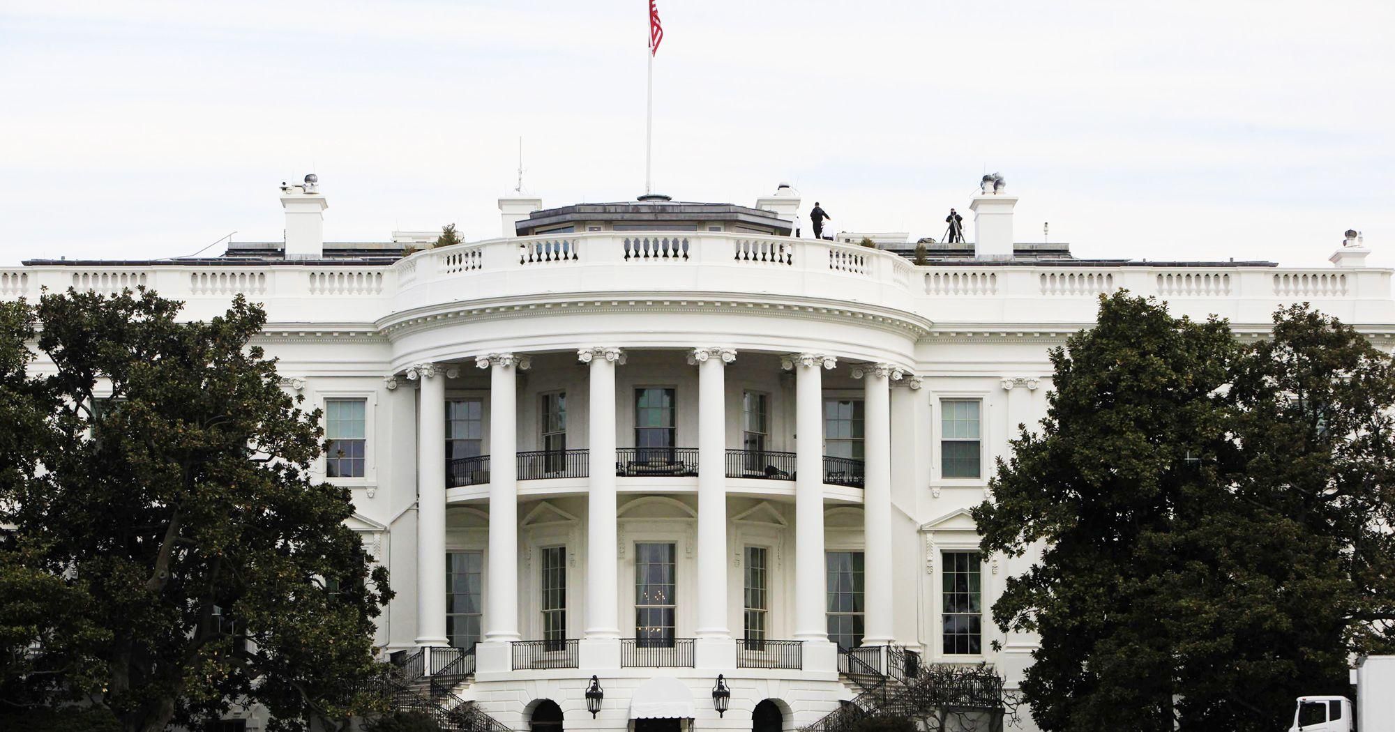 Белый дом становится полностью парализованным российским вопросом, – американские чиновники Белый дом становится полностью парализованным российским вопросом, – американские чиновники