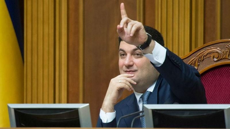 Гройсман пригледів новий аеропорт у Києві для Ryanair Гройсман пригледів новий аеропорт у Києві для Ryanair