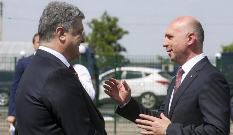 Украина предлагает Молдове помощь в решении "приднестровского" вопроса Украина предлагает Молдове помощь в решении "приднестровского" вопроса