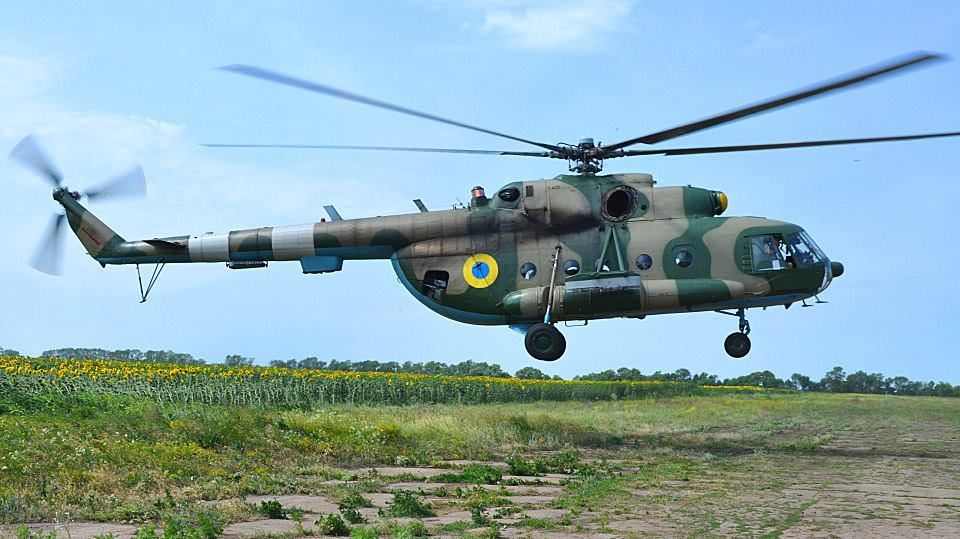 Поранених після мінометного обстрілу бійців АТО рятували гелікоптером
