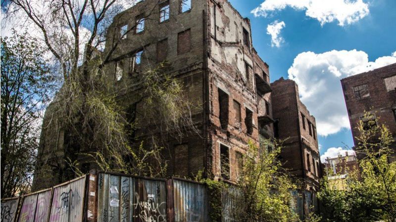 В Днепре демонтировали легендарный "дом с атлантами»: появились фото В Днепре демонтировали легендарный "дом с атлантами»: появились фото