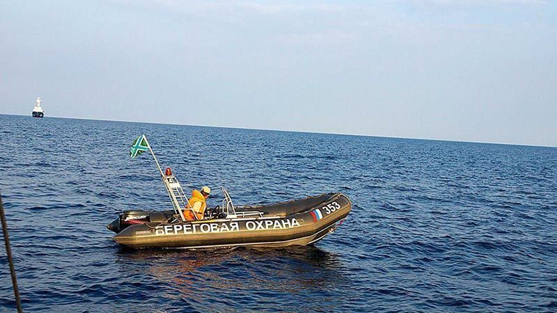 У Росії стверджують, що врятували українця поблизу анексованого Криму У Росії стверджують, що врятували українця поблизу анексованого Криму