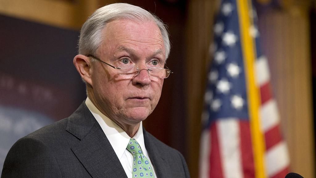 Генпрокурор США обговорював із послом Росії передвиборчу кампанію Трампа, – ЗМІ
Генпрокурор США обговорював із послом Росії передвиборчу кампанію Трампа, – ЗМІ