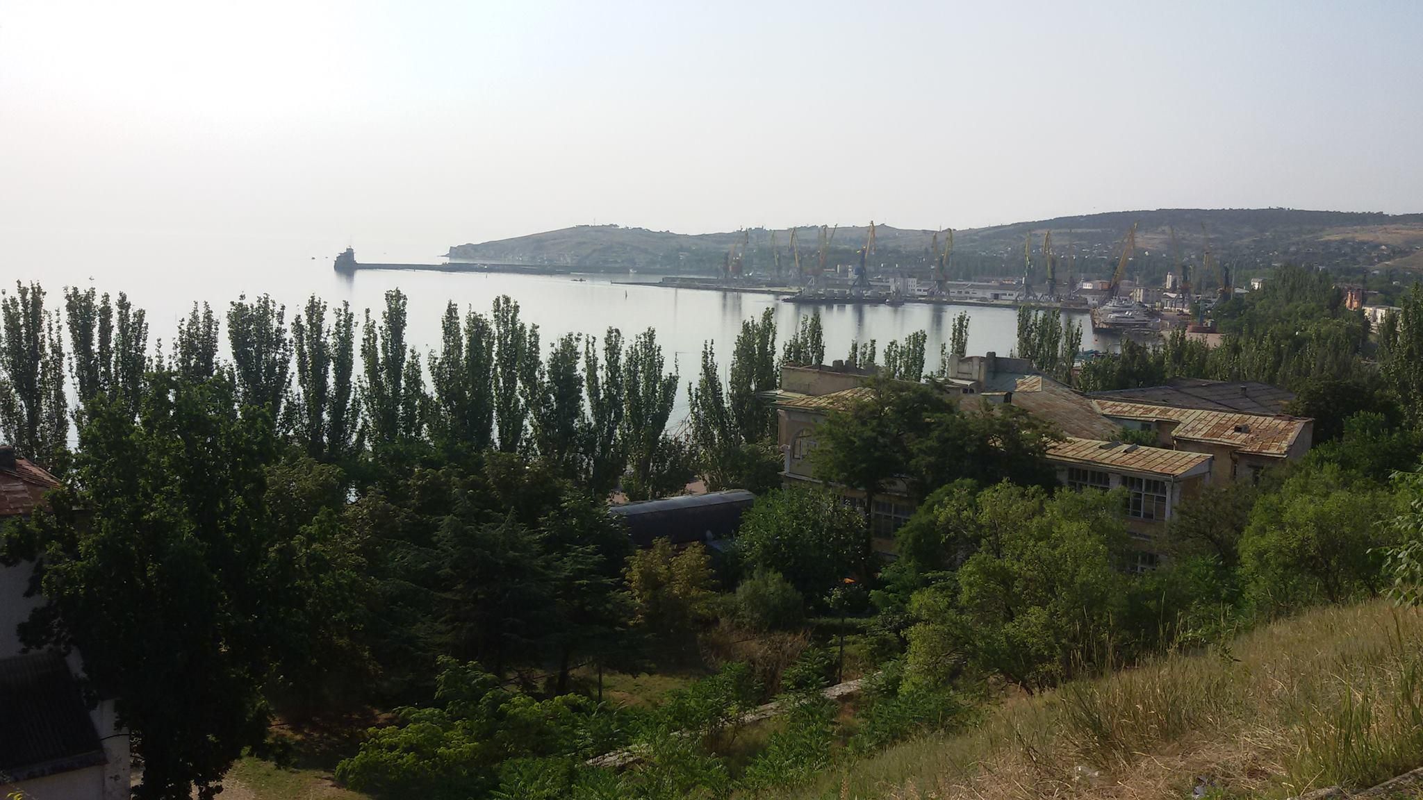 Окупантів впіймали на незаконних діях у Криму: опублікували фотодокази Окупантів впіймали на незаконних діях у Криму: опублікували фотодокази