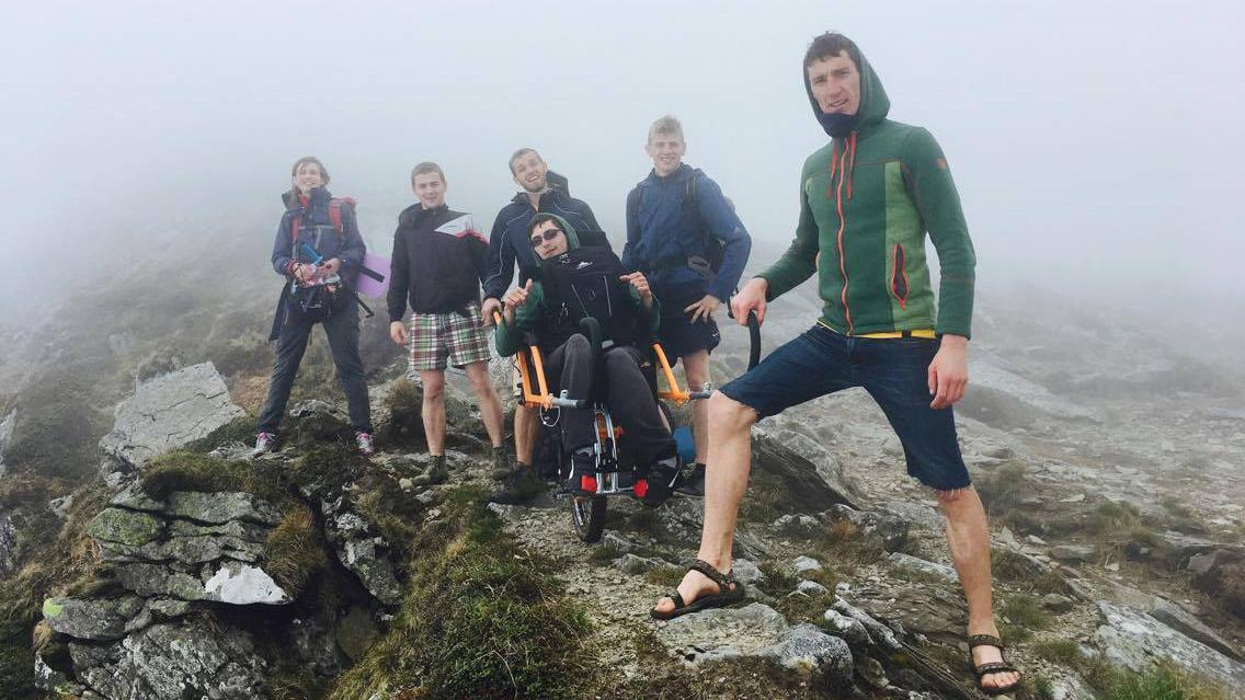 Заслуживают уважения: как люди с ограниченными возможностями покоряют вершины