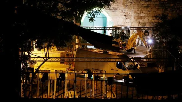 Металодетектори біля Храмової гори вже демонтовують Металодетектори біля Храмової гори вже демонтовують