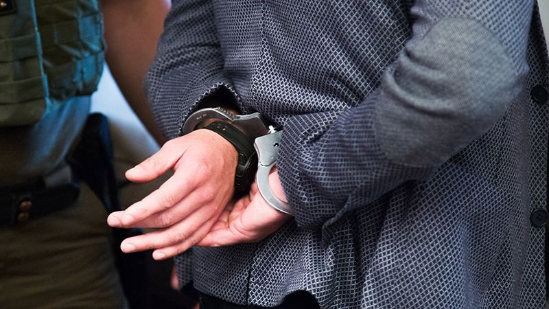 Детективы НАБУ задержали скандального экс-прокурора Суса Детективы НАБУ задержали скандального экс-прокурора Суса