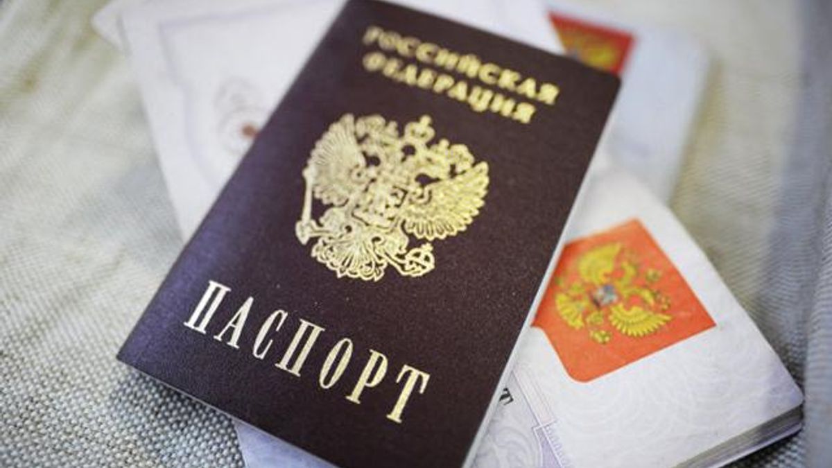 Скільки українців за півроку змінили громадянство на російське: вражаюча цифра Скільки українців за півроку змінили громадянство на російське: вражаюча цифра