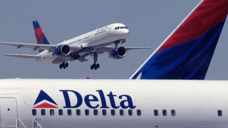 Американська авіакомпанія розповіла деталі інциденту з росіянином на борту Американська авіакомпанія розповіла деталі інциденту з росіянином на борту