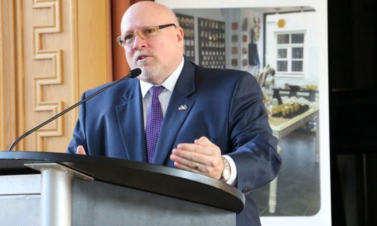 В общении с Россией провокация – это демонстрация слабости, – посол США в Эстонии В общении с Россией провокация – это демонстрация слабости, – посол США в Эстонии