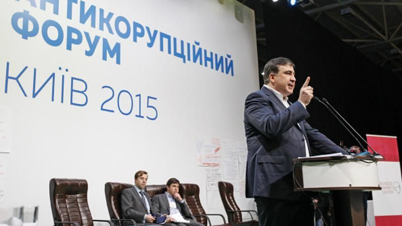 Журналист объяснил, почему Саакашвили стал неудобным для Порошенко Журналист объяснил, почему Саакашвили стал неудобным для Порошенко