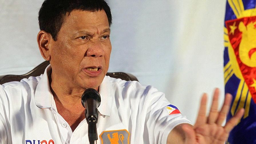 Зажигательный президент Филиппин обозвал Оксфорд "школой для глупых людей"
