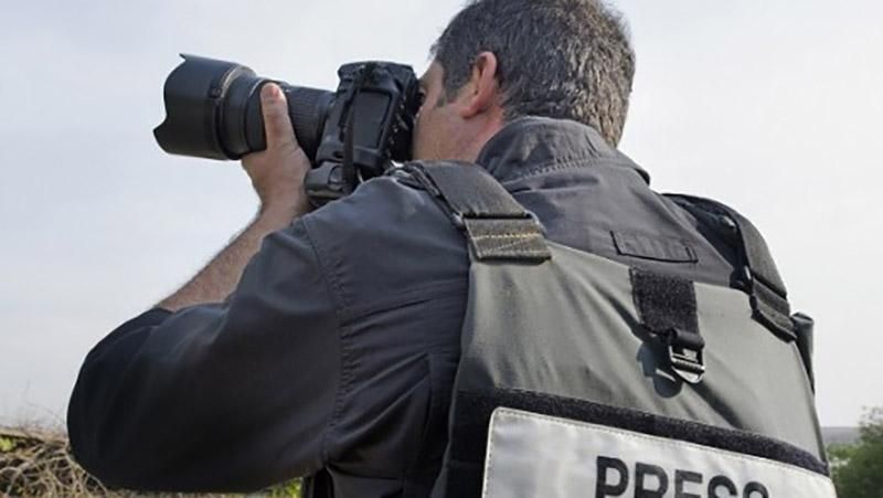 Російські найманці затримали журналіста на Донбасі