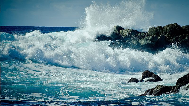 Поблизу окупованого Криму перекинулося іноземне судно: є зниклі моряки Поблизу окупованого Криму перекинулося іноземне судно: є зниклі моряки