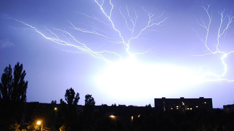 Смертельная непогода: молния убила женщину в Черкасской области