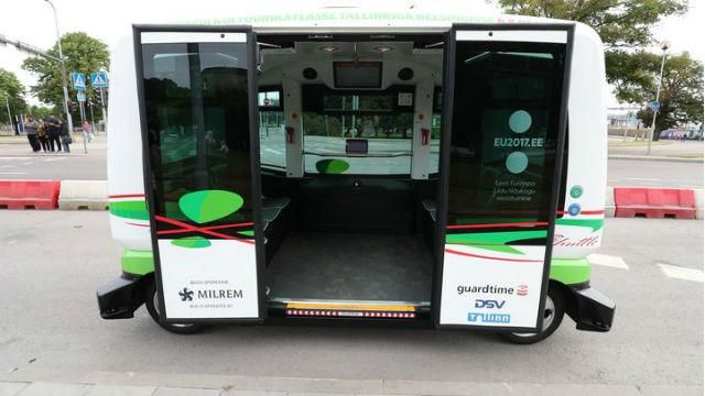 Беспилотные автобусы начали ездить в Эстонии