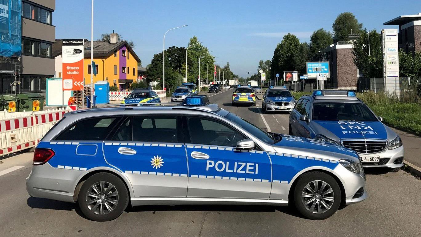 В немецком ночном клубе произошла перестрелка: двое убитых и трое раненых В немецком ночном клубе произошла перестрелка: двое убитых и трое раненых