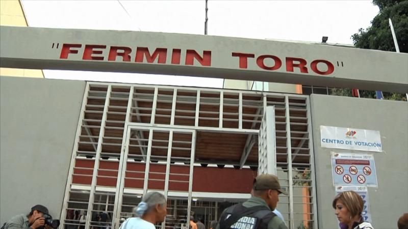 Спасительные выборы или бойкот провокации: в Венесуэле планируют переписать Конституцию Спасительные выборы или бойкот провокации: в Венесуэле планируют переписать Конституцию