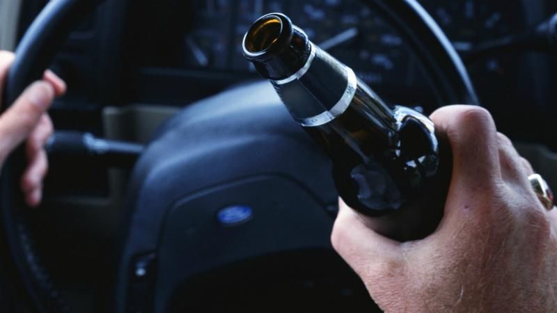 П'яного російського ФСБшника впіймали за кермом під Києвом П'яного російського ФСБшника впіймали за кермом під Києвом