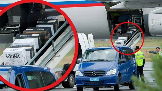 Путін привіз з Фінляндії ящики з алкоголем Путін привіз з Фінляндії ящики з алкоголем