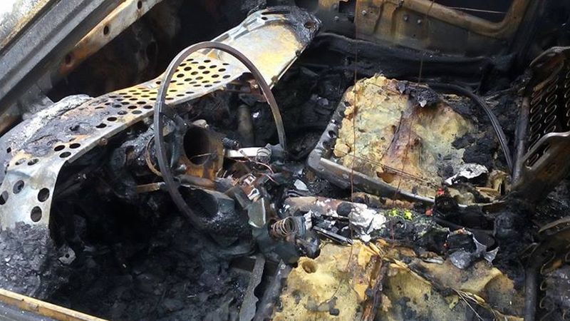 В Харькове подожгли автомобиль журналиста: салон выгорел дотла