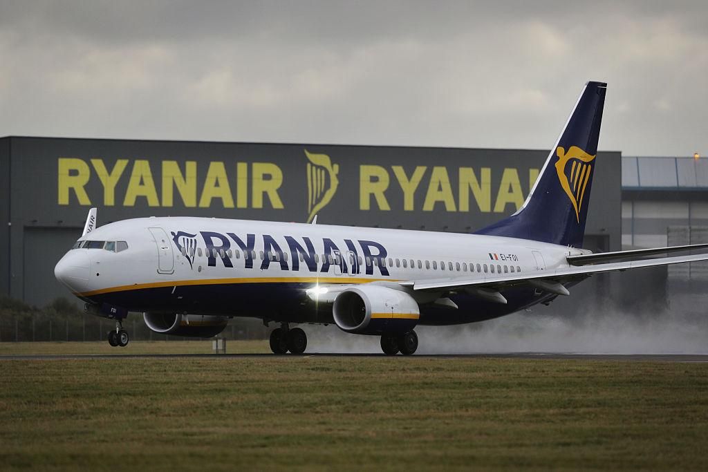 Гройсман назвал аэропорты, из которых временно может летать Ryanair