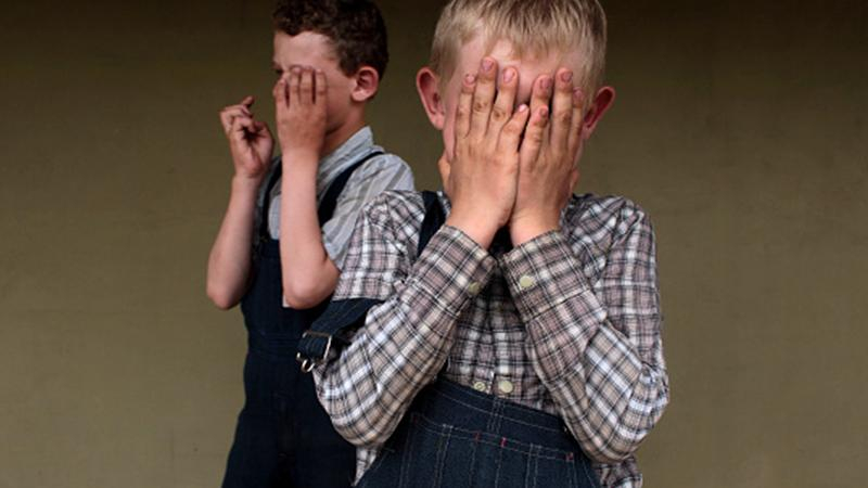 Горе-родители пытались продать 2-летнего сына за несколько тысяч долларов