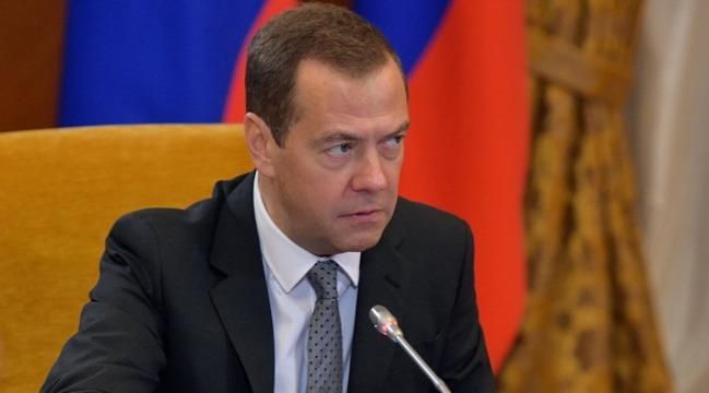 Надіям на покращення відносин зі США кінець, – Медведєв відреагував на нові санкції