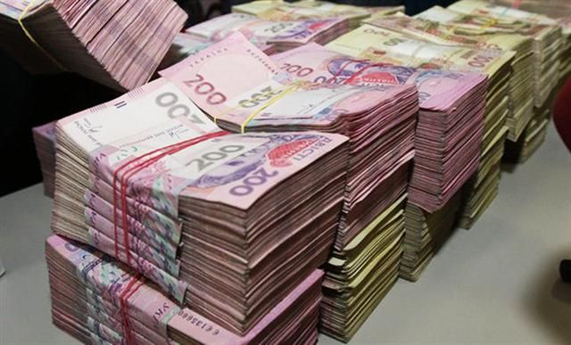 Зарплати нових реформаторів: стали відомі суми Зарплати нових реформаторів: стали відомі суми