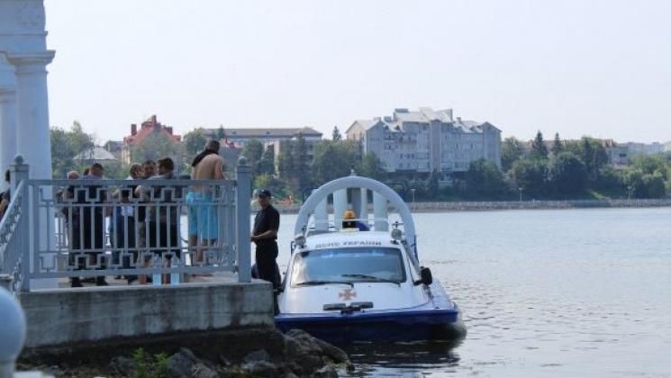 Молодая девушка трагически утонула в Тернопольском озере Молодая девушка трагически утонула в Тернопольском озере