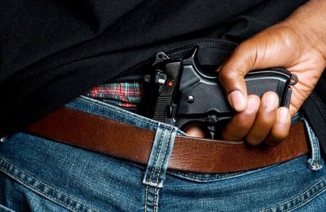 П’яний чоловік обстріляв компанію підлітків на Житомирщині П’яний чоловік обстріляв компанію підлітків на Житомирщині