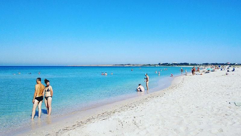 Безлюдно і красиво: як виглядають пляжі в окупованому Криму в аномальну спеку Безлюдно і красиво: як виглядають пляжі в окупованому Криму в аномальну спеку