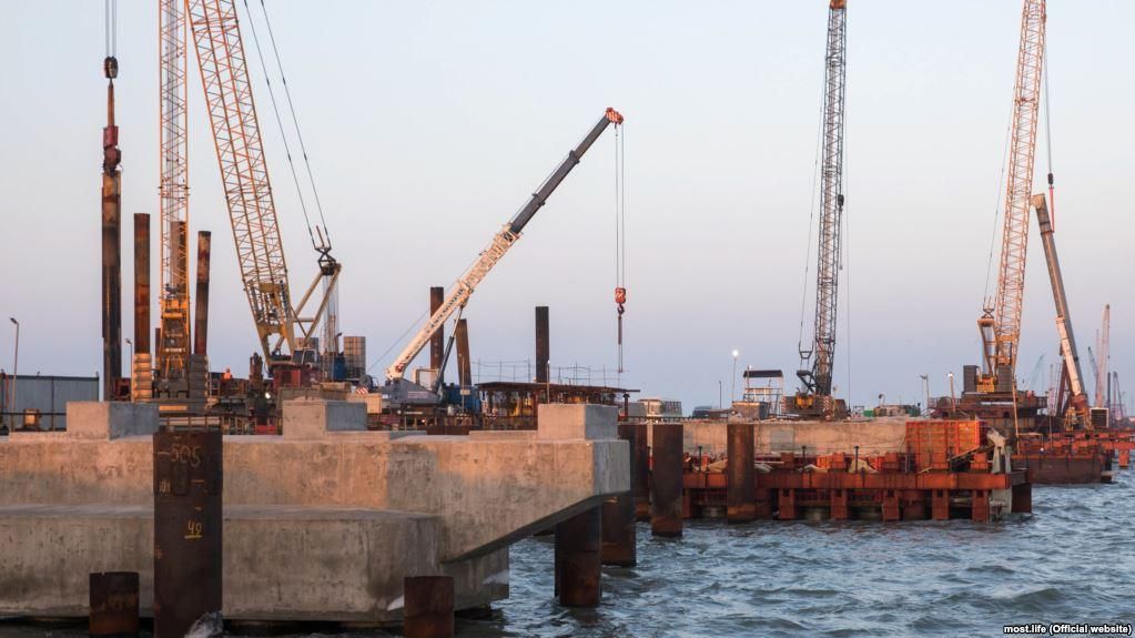 Еколог розповів про серйозні проблеми, які можуть виникнути через будівництво Керченського мосту
