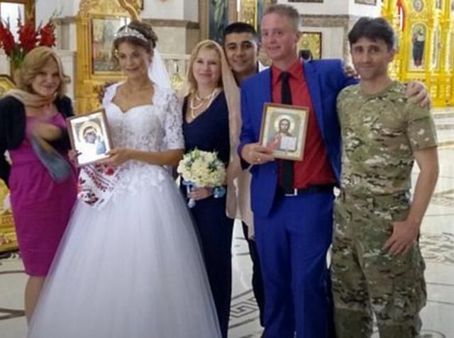 Американець-фанат бойовиків одружився з українкою в окупованому Донецьку: соцмережі глузують
