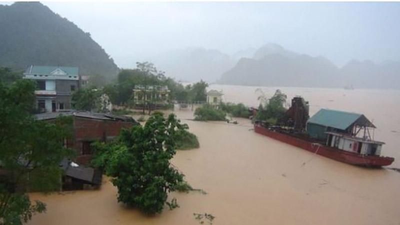 Наводнение во Вьетнаме унесло жизни 26 человек