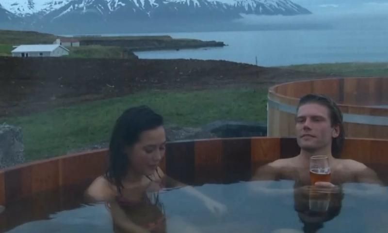 В Исландии ввели уникальные пивные СПА-процедуры
В Исландии ввели уникальные пивные СПА-процедуры