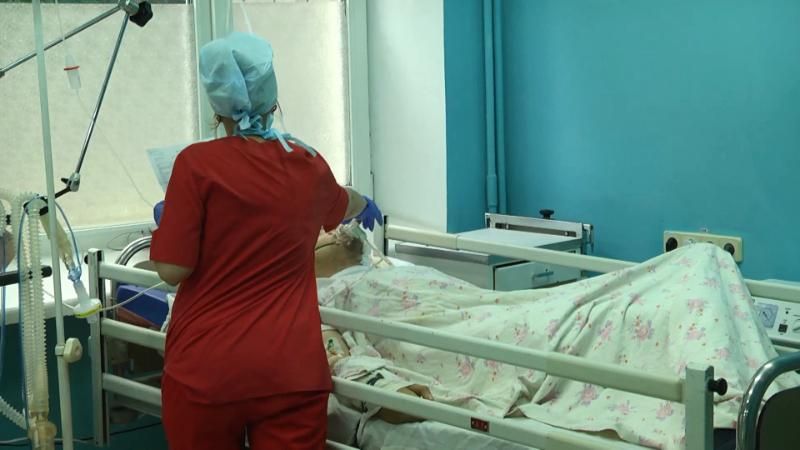 Львівські медики розповіли, як можна було уникнути різанини в психлікарні
Львівські медики розповіли, як можна було уникнути різанини в психлікарні