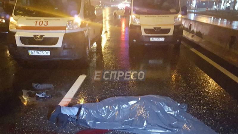 Водій вийшов відремонтувати тролейбус: легковик збив його насмерть Водій вийшов відремонтувати тролейбус: легковик збив його насмерть