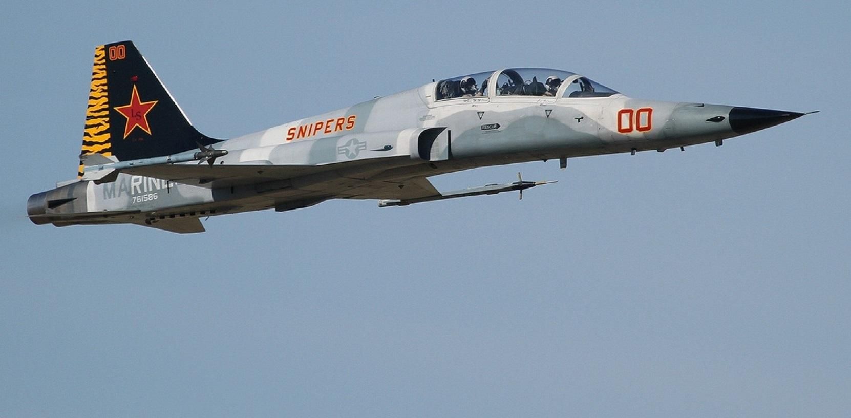 В США розбився військовий винищувач В США розбився військовий винищувач