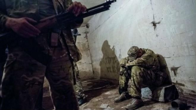 Відрізані вуха і руки: волонтер розповів, як в "ЛДНР" знущаються над українськими бійцями Відрізані вуха і руки: волонтер розповів, як в "ЛДНР" знущаються над українськими бійцями