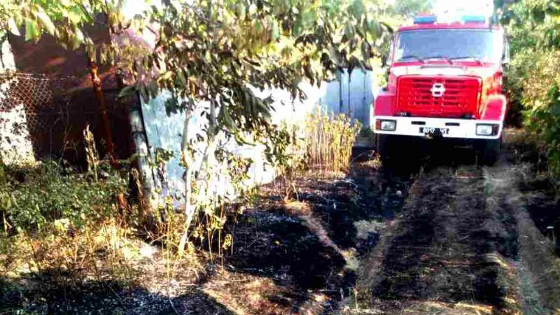 Масштабна пожежа на Одещині: 8 дач перетворились на згарище