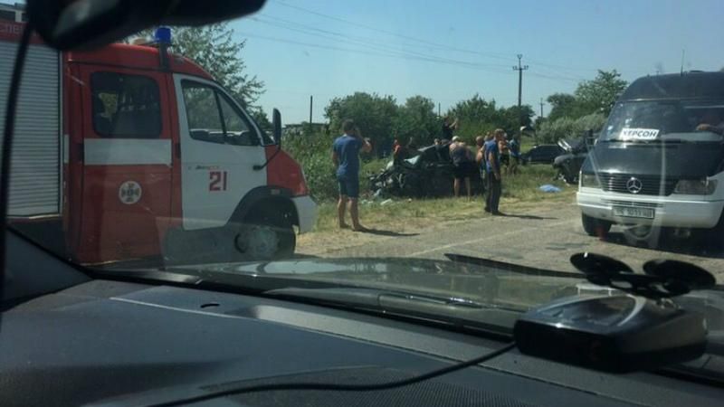Не доїхали на море: жахлива ДТП сталась під Херсоном – серед загиблих дитина Не доїхали на море: жахлива ДТП сталась під Херсоном – серед загиблих дитина