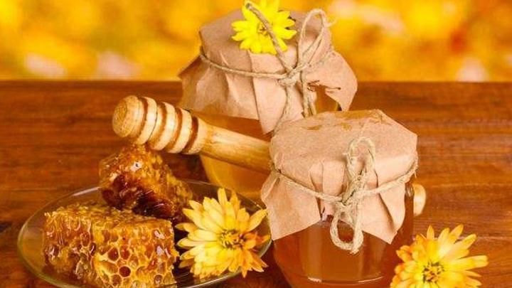 Свято меду до Маковія: у Києві показали традиційні українські обряди Свято меду до Маковія: у Києві показали традиційні українські обряди